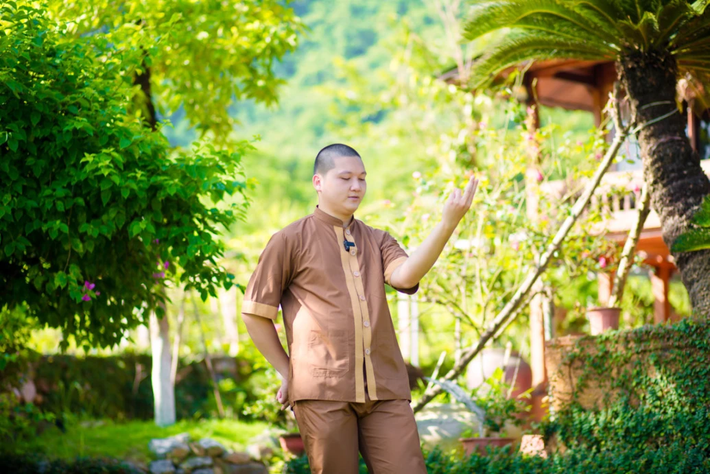 Thầy Phúc Thành Hướng Dẫn Dịch Cân Kinh 12 Thức Trị Bệnh