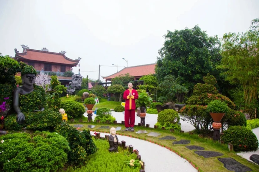 Hướng dẫn vẩy tay và 12 thức đạt ma dịch cân kinh: trị bệnh gan, dạ dày, thận yếu